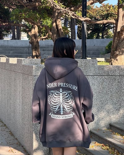 【狠貨新品現貨】鎖鏈肋骨牛奶絨帽T10