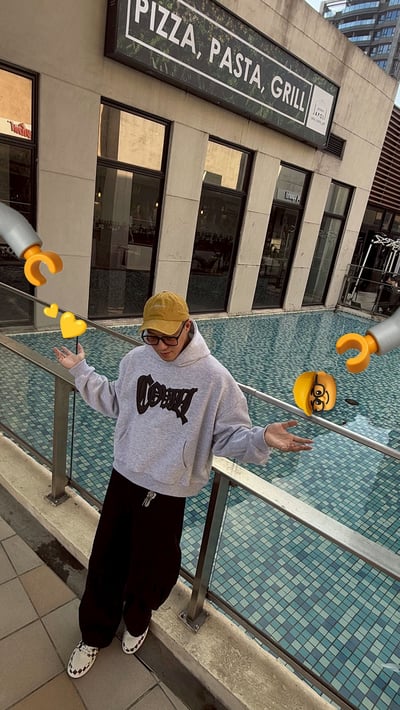 【現貨】黑暗系漂浮英文短寬BOXY帽T9