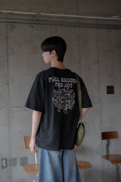 【現貨】FOOL AROUND 亂鬥印花短T1