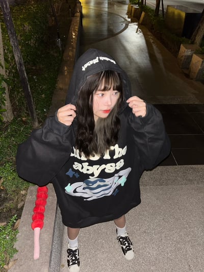 【現貨】宇宙深淵之旅帽T2