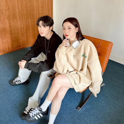 【現貨】catfish塗鴉感大學T3