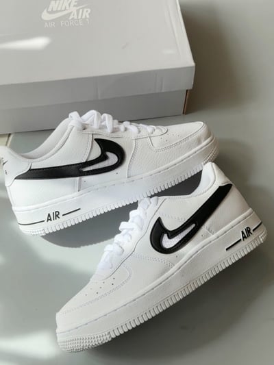 【國外連線預購】Nike Air Force 1 Low (GS) 黑白 解構空心勾｜DR7889-1001