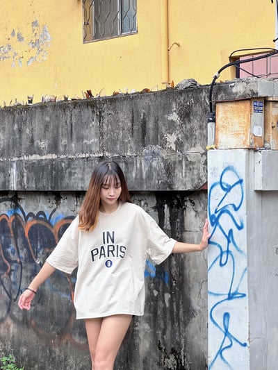 【現貨】IN PARIS大字短T3