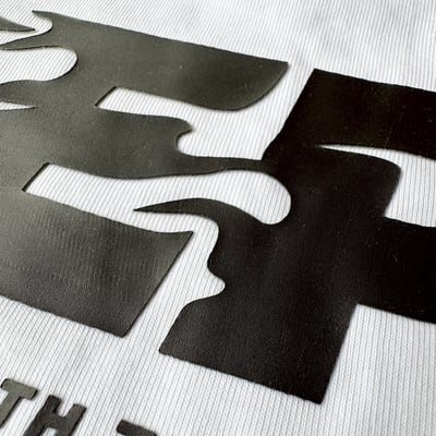 【現貨】火焰字體厚版膠印短T13