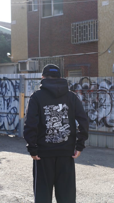 【現貨】美式汽車背後滿版大圖帽T3