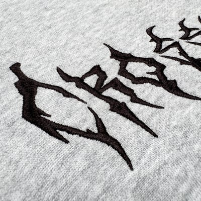 【現貨】CROSSMEDIA 街頭刺繡抓痕短寬帽T11