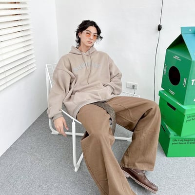 【現貨】哥德字發泡環繞設計帽T6