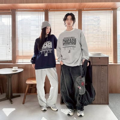 【現貨】CHICAGO印花大學T2