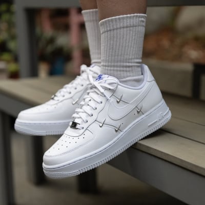 【預購!爆款回歸】NIKE AIR FORCE 1 Chrome Luxe 四鈎泫雅同款 四小銀鉤｜CT1990-1005