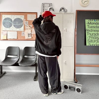 【爆款來襲!!!】AUROCEAN 5 領扣帽T11