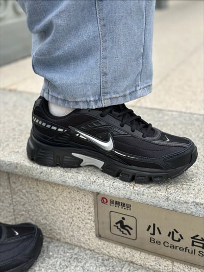 【現貨】NIKE INITIATOR 黑灰銀 黑銀 復古休閒鞋 男鞋｜IB4595-00110