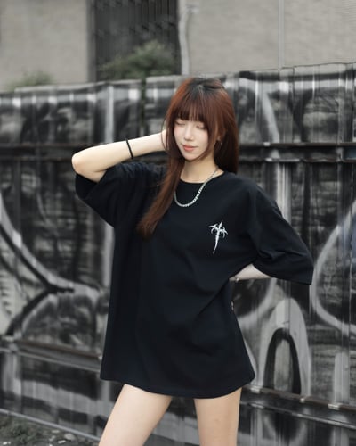 【今夏必買單品!!現貨速發】黑翼覺醒短T9