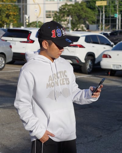 【現貨】背後滿版搖滾電音刷毛帽T4