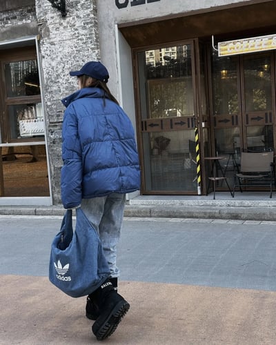 【國外連線預購 買大送小!!!】2色｜ADIDAS 牛仔丹寧單肩包大雲朵包附零錢包 IX7693 IX76945