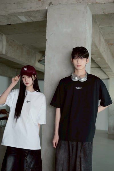 【現貨】SPACES圖標刺繡短T8