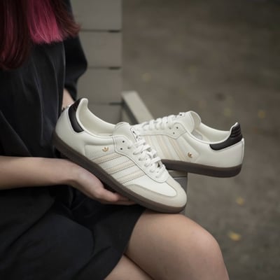 【仙女新品限定款!!!現貨速發】Adidas Samba OG 小金標 米白 皮革 德訓鞋 女鞋｜IH66281