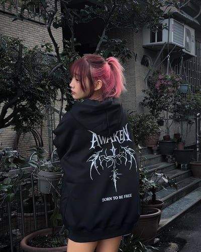 【爆炸吸睛神款!!小編自帶款】黑翼覺醒牛奶絨帽T4