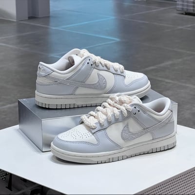 【現貨】NIKE Wmns Dunk Low Needlework 浮雕骨白灰｜FJ4553-1331