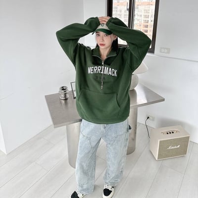 【現貨】MERRIMACK半高領拉鏈刺繡大學T8