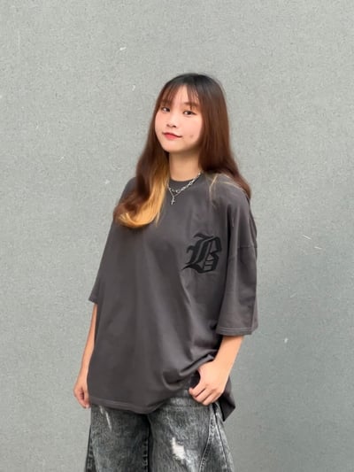 【現貨】歌德字電繡水洗短T6