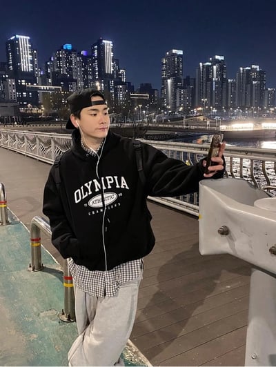 【現貨】OLYMPIA貼布繡重磅帽T7