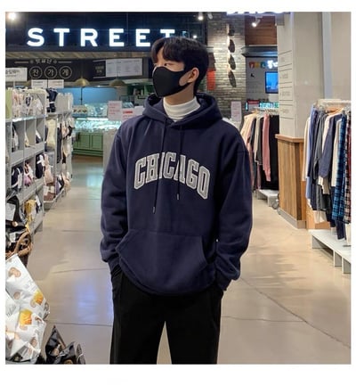 【現貨】電繡CHICAGO帽T10