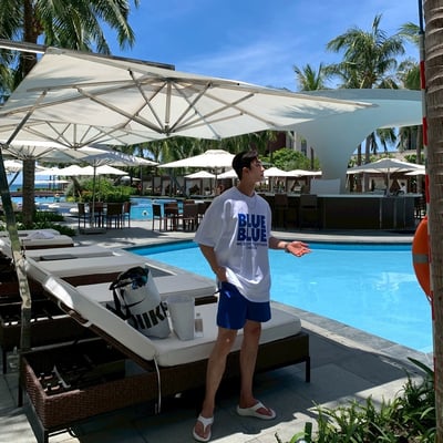 【現貨】夏日陽光BLUE字母短T7