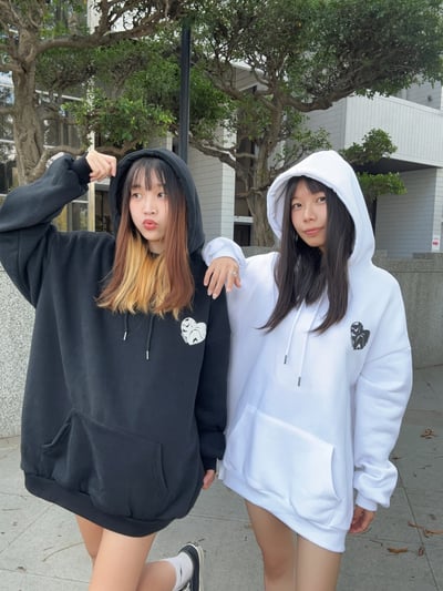 【現貨】Cross Challenges 發泡愛心切割帽T6