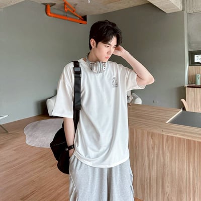 【現貨】CATS ICE BUCKET 插畫風冰桶貓印花短T5