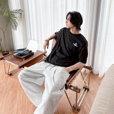 【現貨】WATER BOOM炸彈藍精靈印花短T5