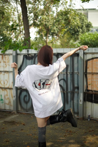 【爆款預告!!現貨速發】撲克牌謎局短T2