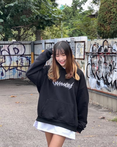 【現貨】CROSSMEDIA 街頭刺繡抓痕短寬帽T5