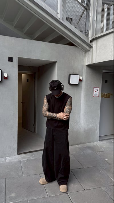 【現貨】百搭彎刀落地褲11