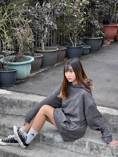 【現貨】十字星芒刺繡麂皮帽T3