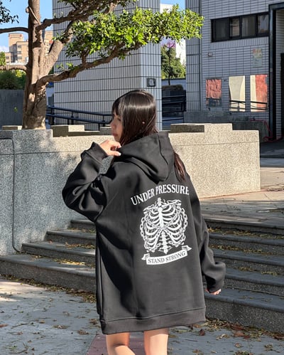 【狠貨新品現貨】鎖鏈肋骨牛奶絨帽T3