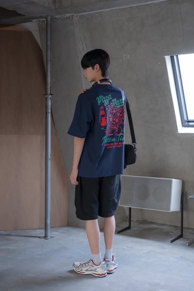 【SORONA® 涼感現貨】PIZZA PARTY 披薩塗鴉印花短T9