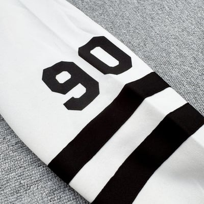 【現貨】VIBRANT BREATH美式復古V領大學T11