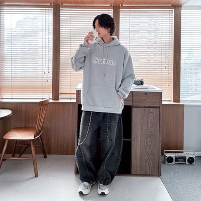 【現貨】哥德字噴漆印花帽T6