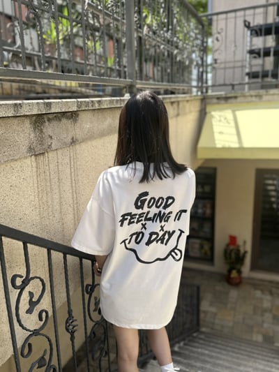 【現貨】GOOD FEELING 笑臉舌頭印花短T7