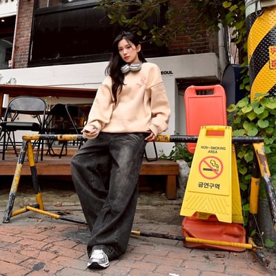 【現貨】THE CROSS CLUB爆米花先生抽菸印花大學T4