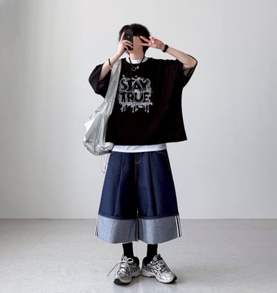 【現貨】STAY TRUE 噴漆華夫格印花短T11