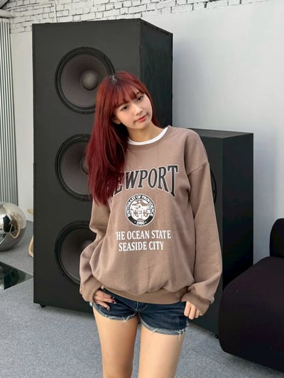 【現貨】NEWPORT 英字大學T2