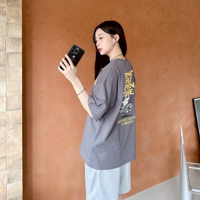 【現貨】IM NOT WHAT HPPENS TO ME幽靈滑板印花短T6