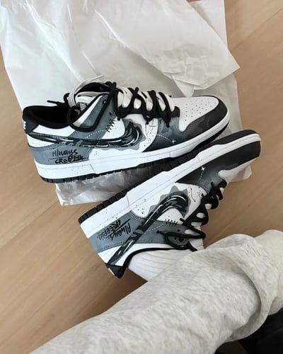 【訂製款】Nike Dunk Low 奇幻冒險3