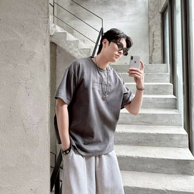 【麂皮上衣必入現貨】歌德字圓環刺繡短T2