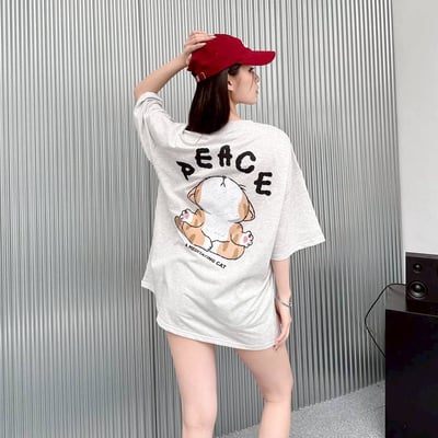 【現貨】PEACE虎斑貓打坐短T8