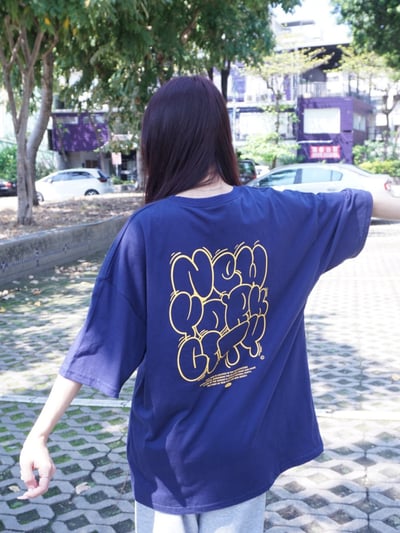 【現貨】NEW YORK CITY泡泡簍空英文字短T4