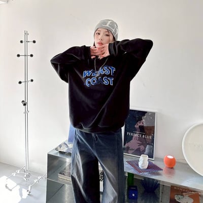 【現貨】WEST COAST 刺繡大學T4