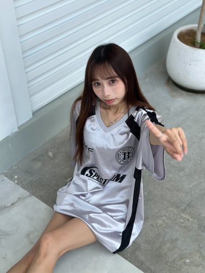 【超吸睛單品】滑面寬鬆Y2K個性球衣短T17