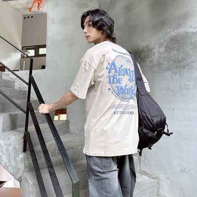 【現貨】around the world發泡字型球形構圖短T4